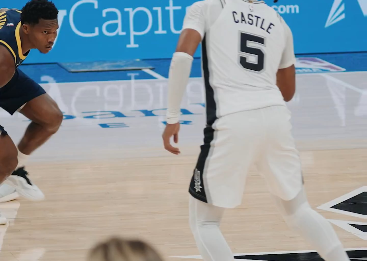 Another angle of Castle's dunk. The vibes are immaculate 🔥