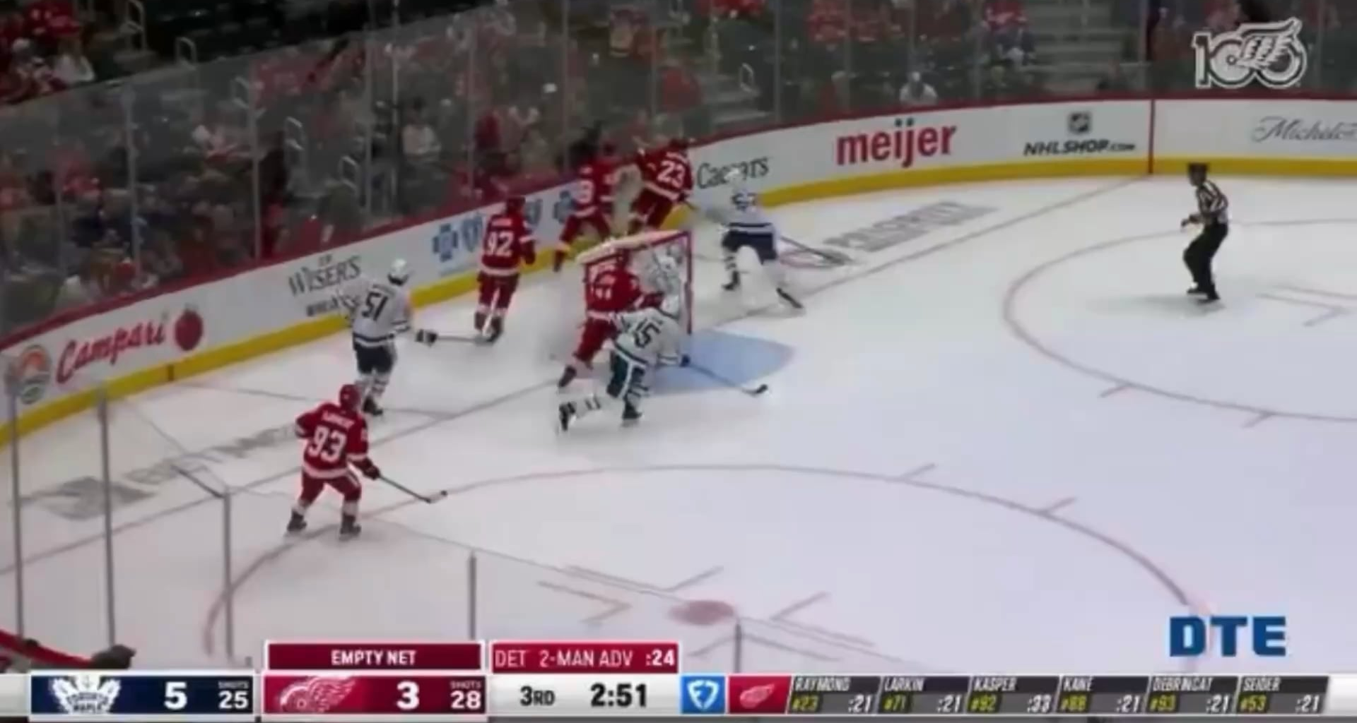 Toronto blows 3rd period lead