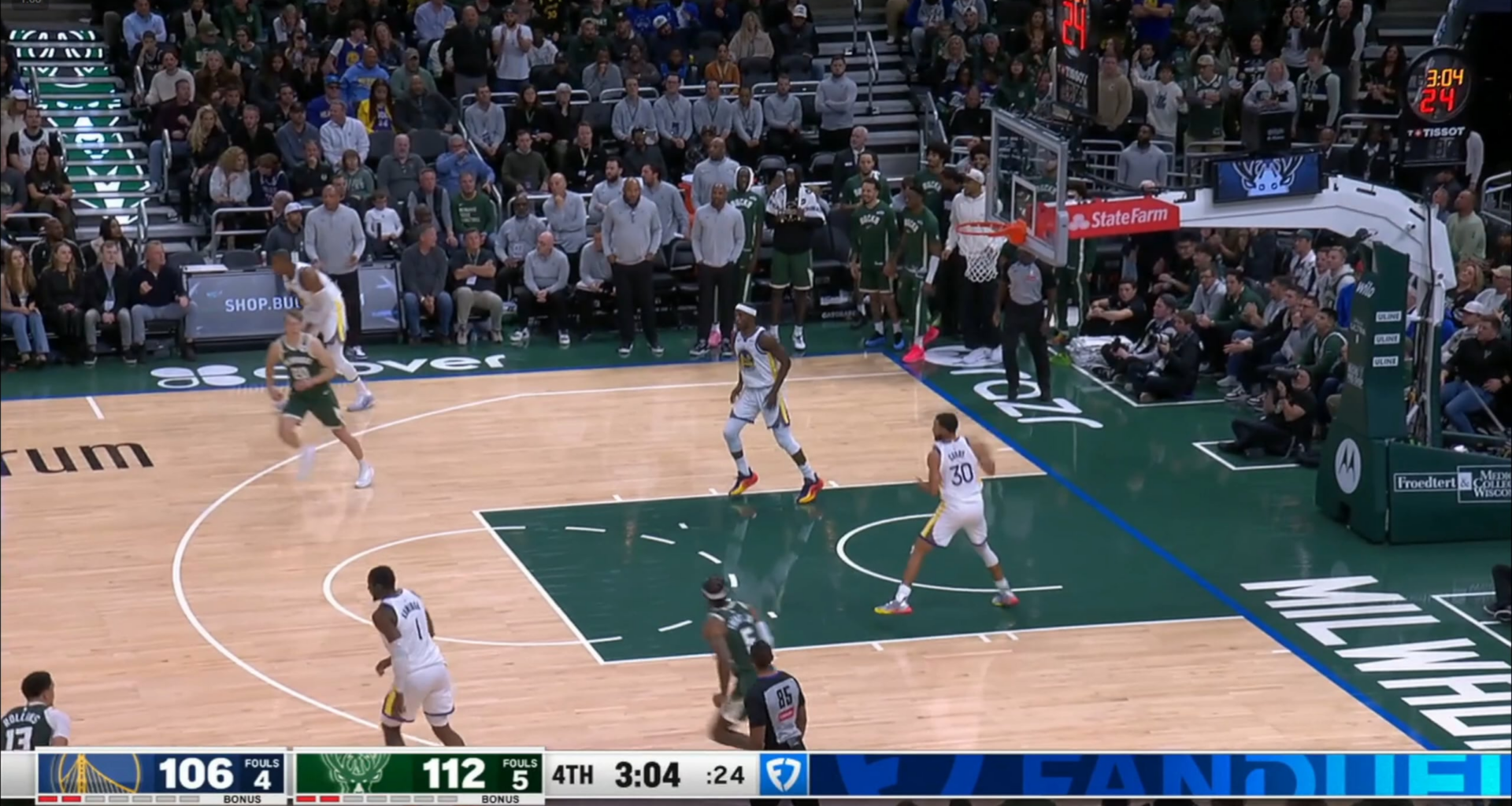 Myles Turner outstanding defensive effort on this play: meets Steph Curry at the level of the screen at the halfcourt(!) line, recovers to the paint, then meets Steph again at the top of the key, then recovers to the paint again — which helps GTJ force this turnover