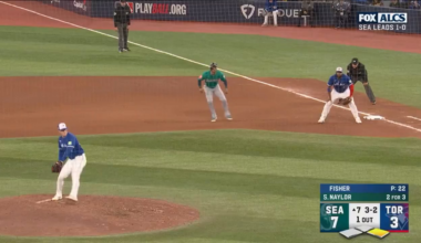 Josh Naylor 2-run home run increases the Mariners lead to 9 - 3 over the Blue Jays