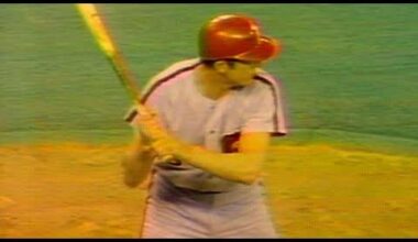 Rick Wise of the Phillies threw a No-Hitter and hit 2 HRs on June 23, 1971