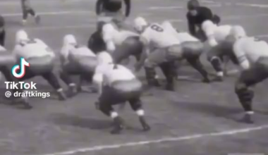 Incredible play by the 1933 Chicago Bears