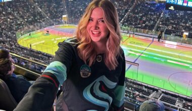 new 60 dollar jersey and a kraken win- think it’s a good day to be a fan 🏒