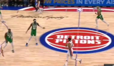 (Highlight) Neemias Queta w/ a steal & difficult dunk