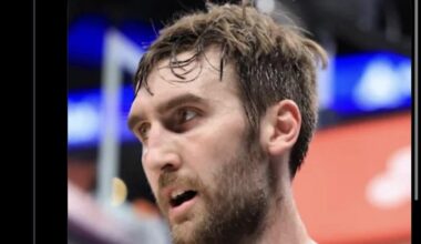 We had to watch zach collins brick 3s 😭 we deserve this