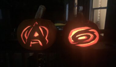 In Denver to visit my brother and go to the game.  We carved pumpkins.