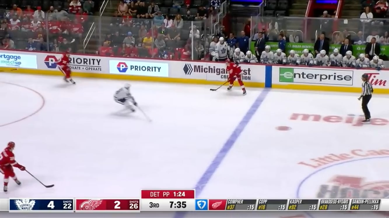 Michael Brandsegg-Nygård from Axel Sandin-Pellikka and Marco Kasper on the PP