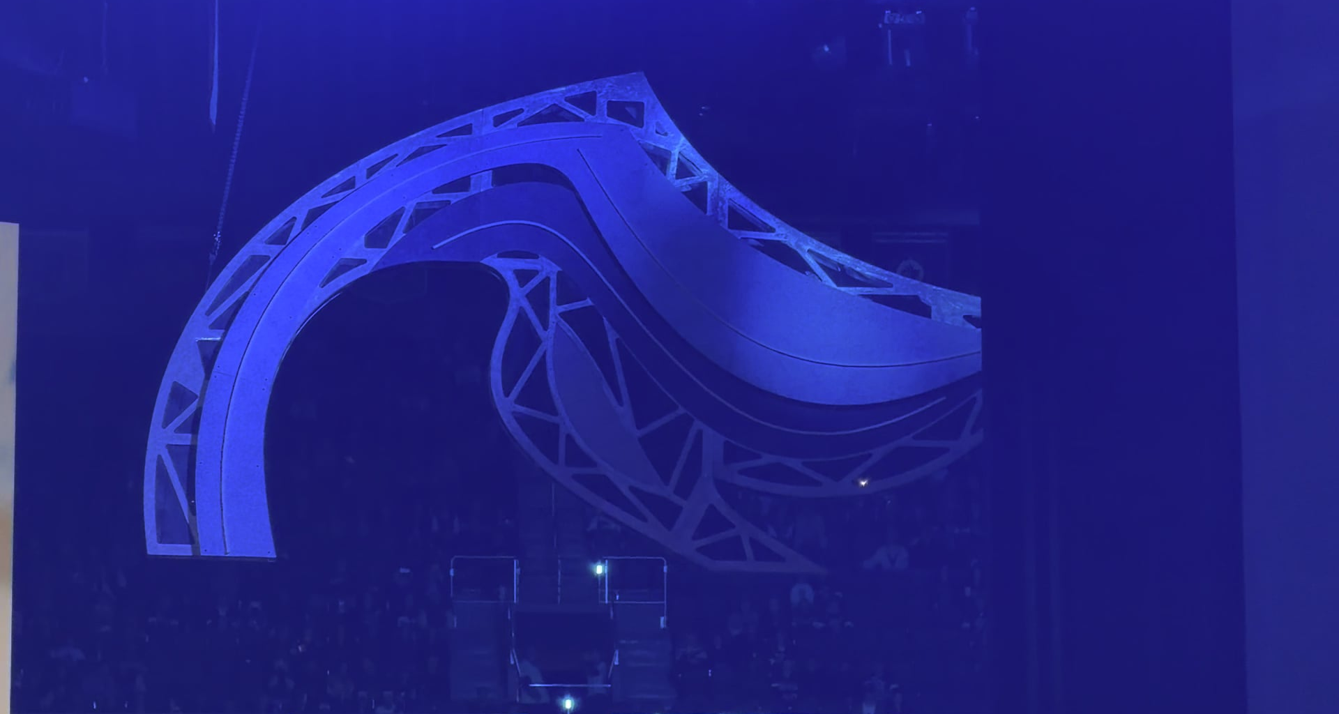 Goodbye tentacle, hello top third of the logo…