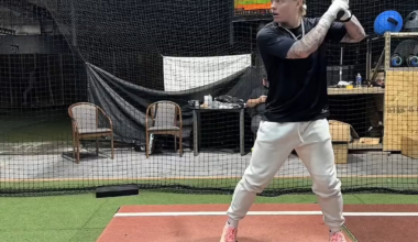 [Clark] can confirm swinging fast is good