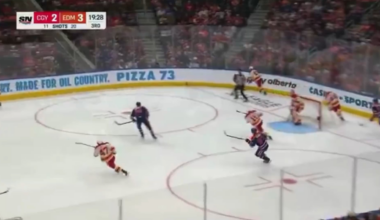 Stuart Skinner glitch goal