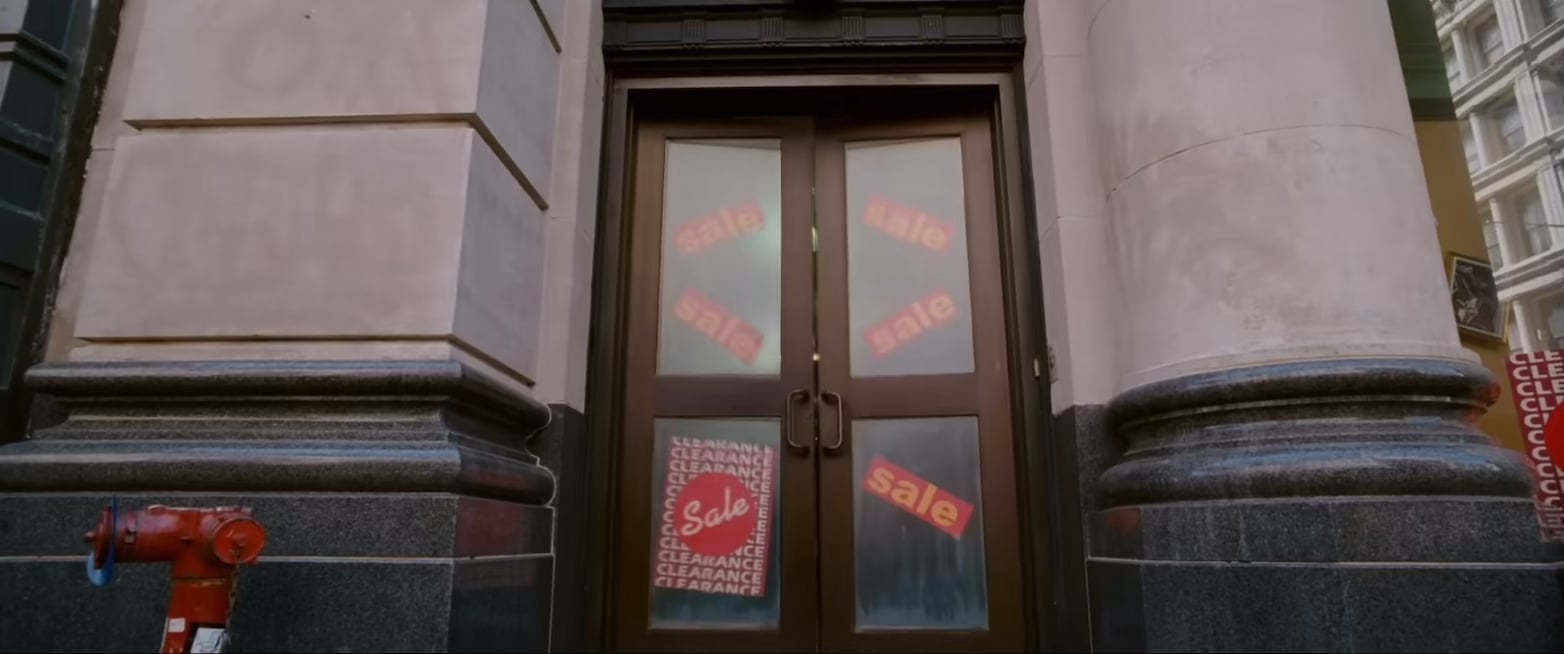 Travis Kelce walking into practice today