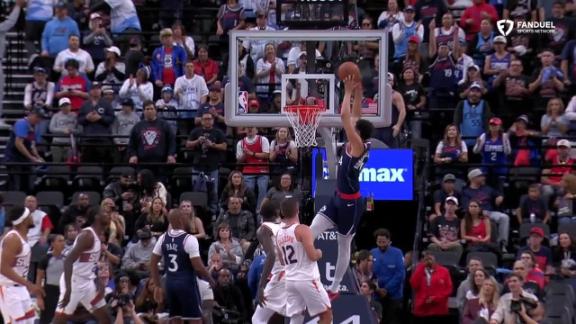 Harden scores 30 points to help Clippers rout Suns 129-102 in home opener