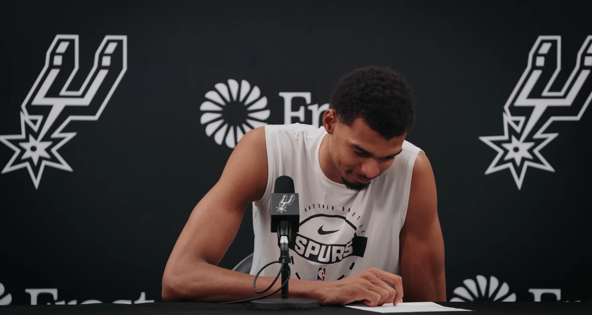 Victor on Devin Vassell's intangible impact : "He's big. He's big. Just thinking about him and Keldon who's been here a little longer, finding their roles and what pieces they can bring to the puzzle. I'm just so happy and proud of them"