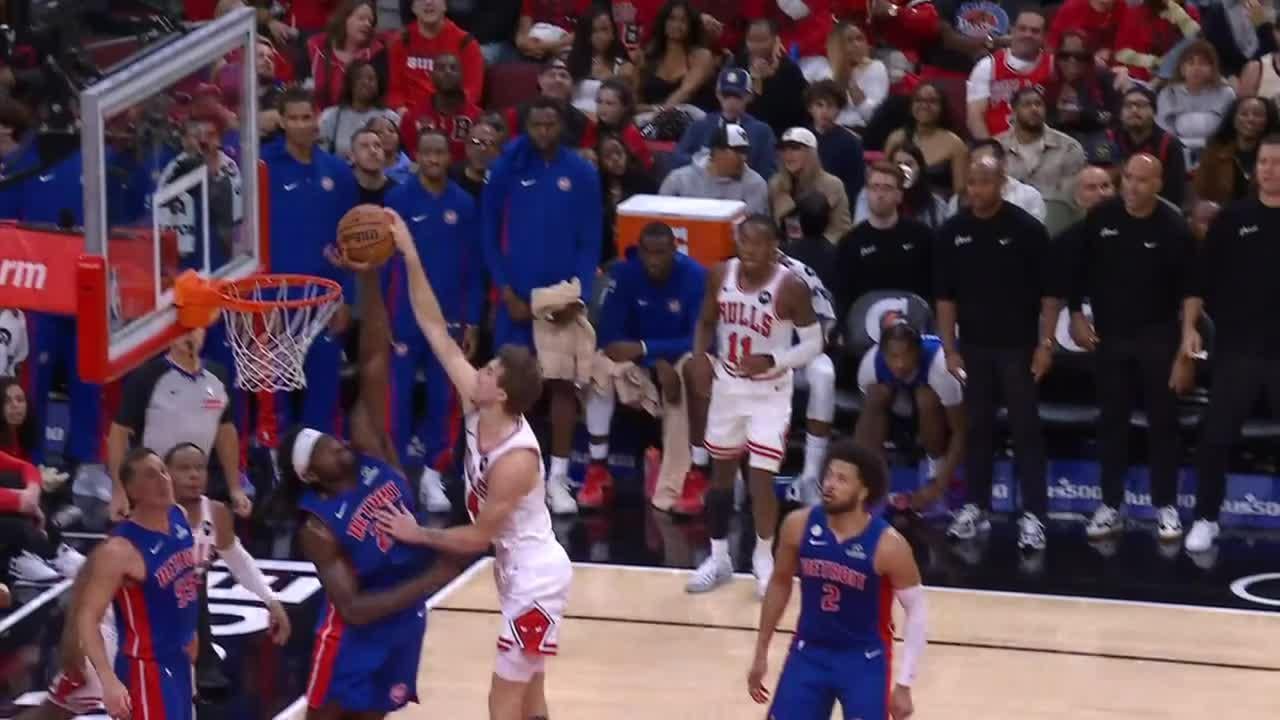 [Highlight] Matas Buzelis with the thunderous poster dunk on Isaiah Stewart (with replays).
Stewart nearly blocks it