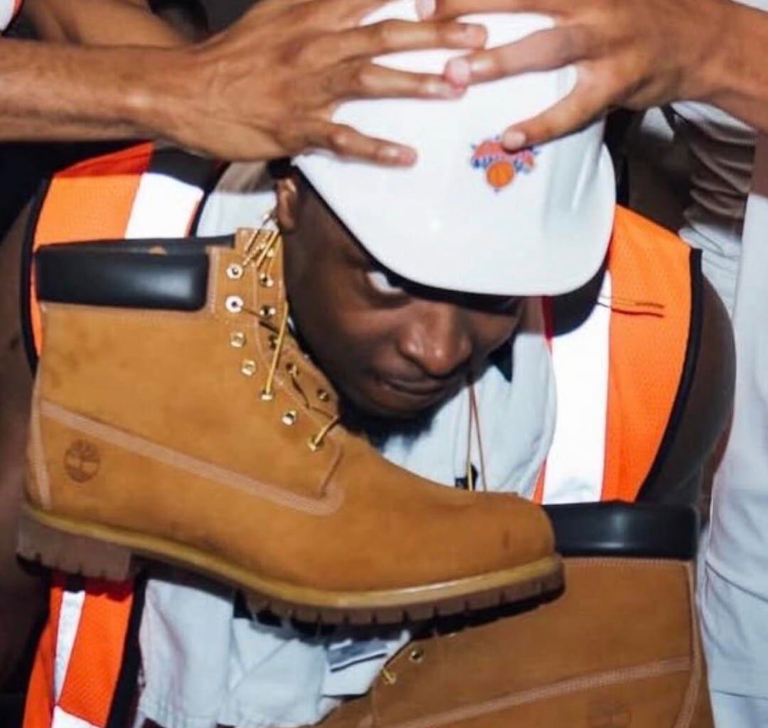 Having defensive player of the game and we get pics like this? Nah this a championship team yall.