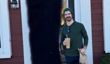 Garly’s coffee date with Myers