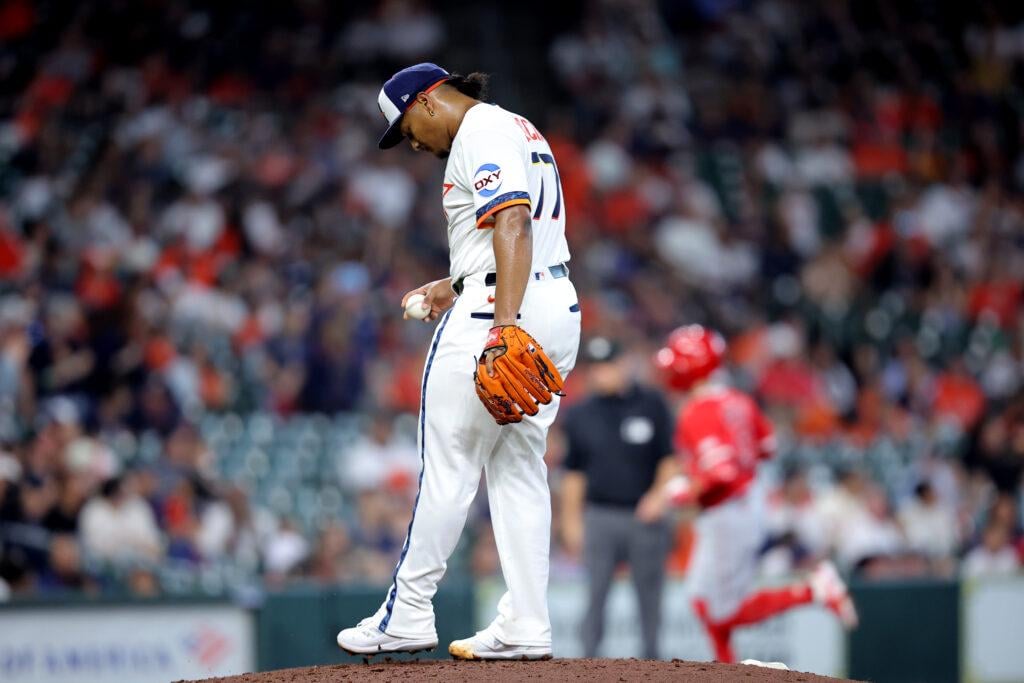 [MLBTradeRumors] Astros' Luis Garcia Undergoes Tommy John Surgery