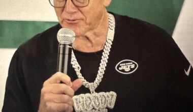 Sell the team you brainless ape