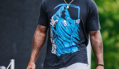 Darren Bates (ST Coach) in BY Merch?