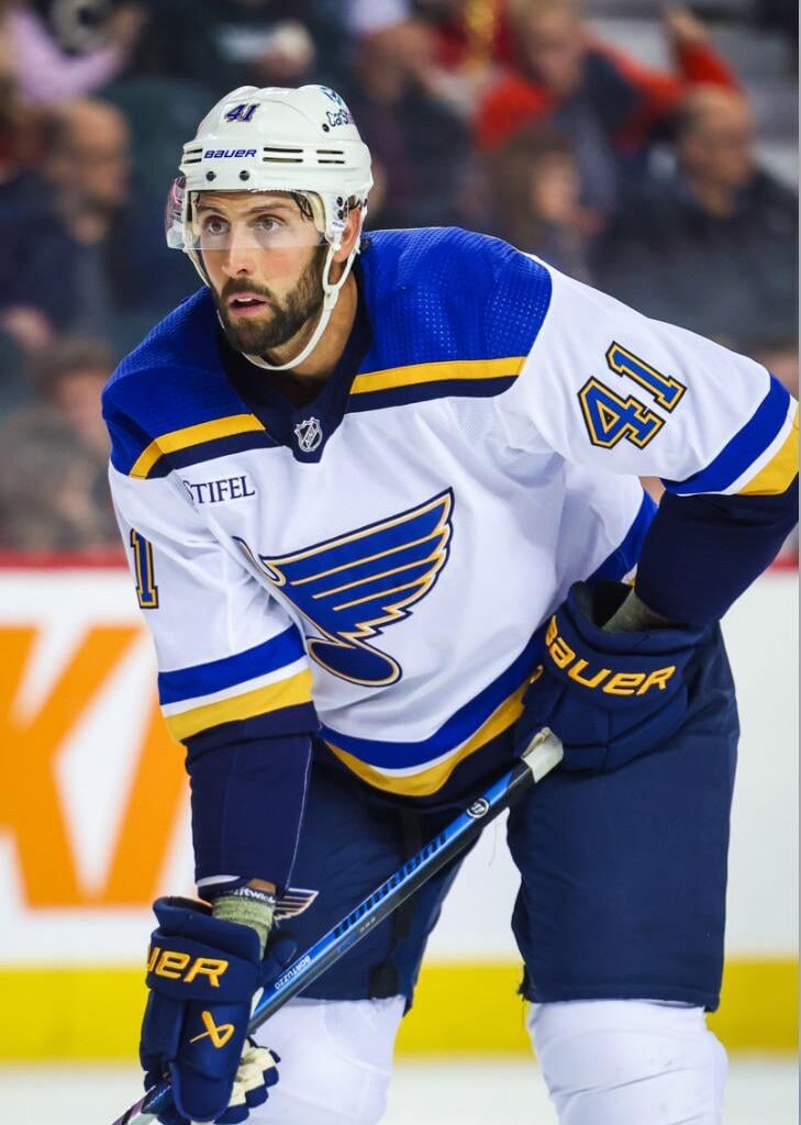 This week’s throwback shoutout goes to Robert Bortuzzo!! What are your fave Bortz moments and memories?