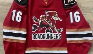 Love the shoulder patches.