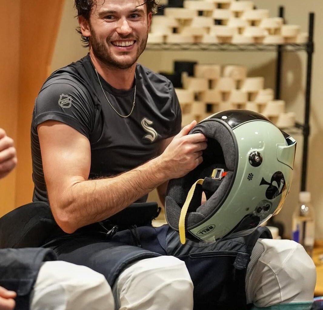 Anyone know if this is a buy able shirt?