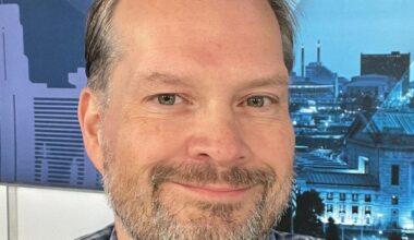 [Derrick] OT Esa Pole cleared waivers today and is now officially a free agent after being let go by the New York Yets yesterday. I'm told there is a strong interest on both sides for Pole to return to the Kansas City Chiefs on the practice squad.