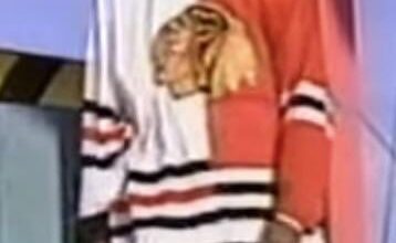 I was watching an old MTV performance from the 90s and was wondering which jersey this is, and was it ever worn in game?