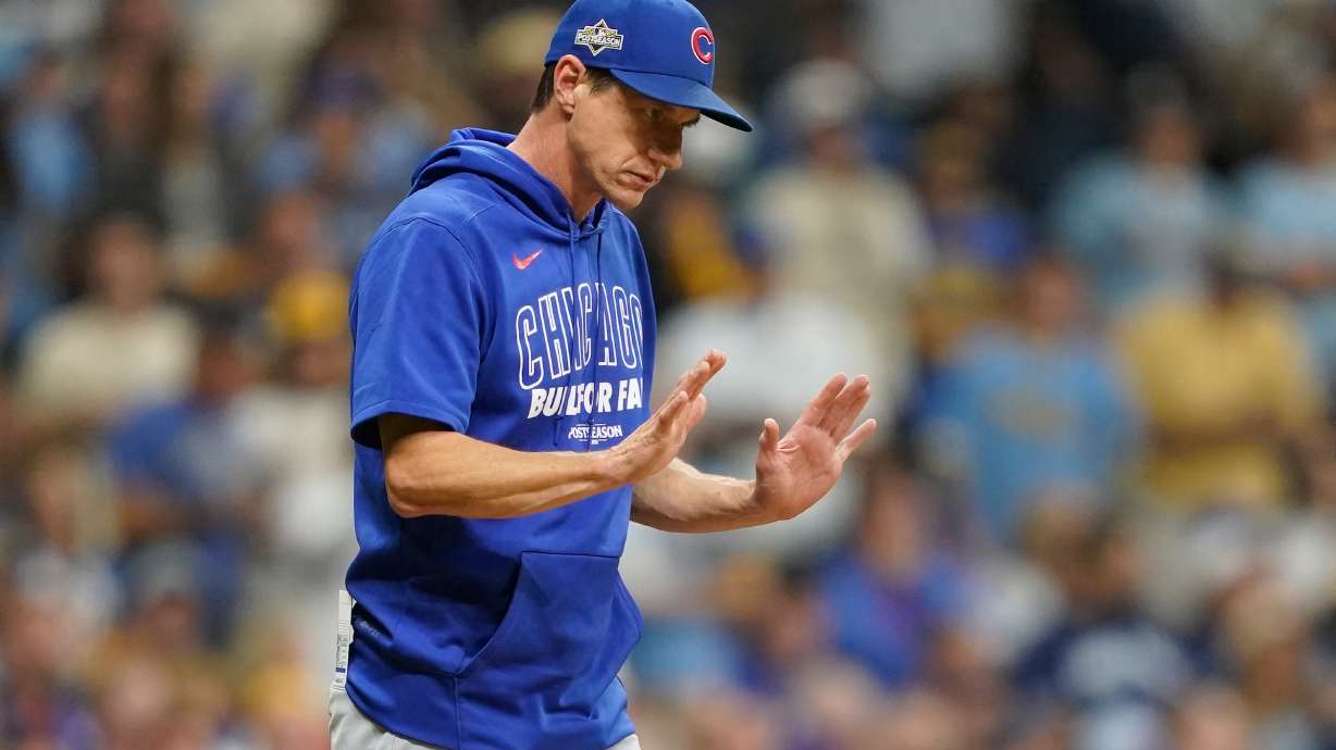 Cubs head back home on the brink of elimination after losing 2 straight in Milwaukee