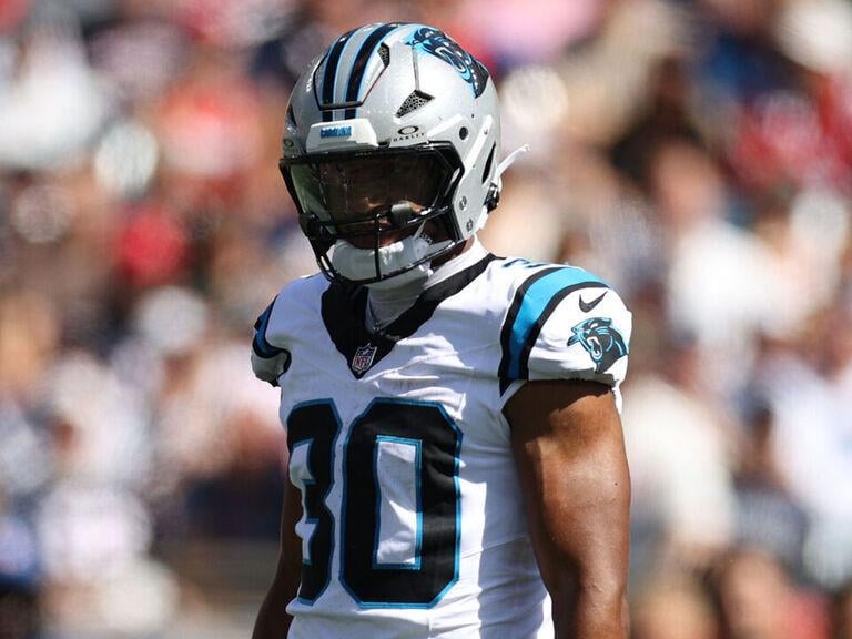 Hubbard is back @ Jets. Canales says they've already made the decision who gets the majority of carries but won't divulge who...