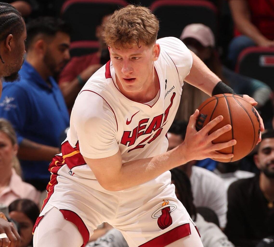 Jakucionis tonight; 8PTS/10ASTS/3STKS, +16 (game-high) in 25 minutes