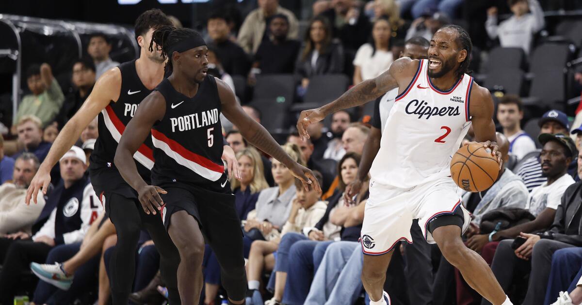 Kawhi Leonard finishes with 30 points in Clippers' win over Portland