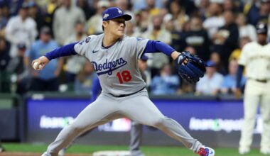 Yoshinobu Yamamoto throws complete game in Dodgers' NLCS Game 2 win