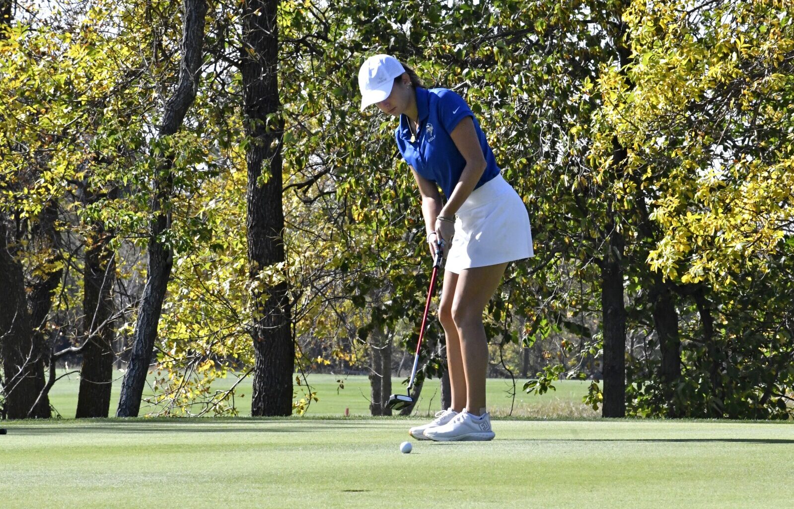 Kindred grabs lead late in Day 1 of ND Class B girls golf state tourney - InForum