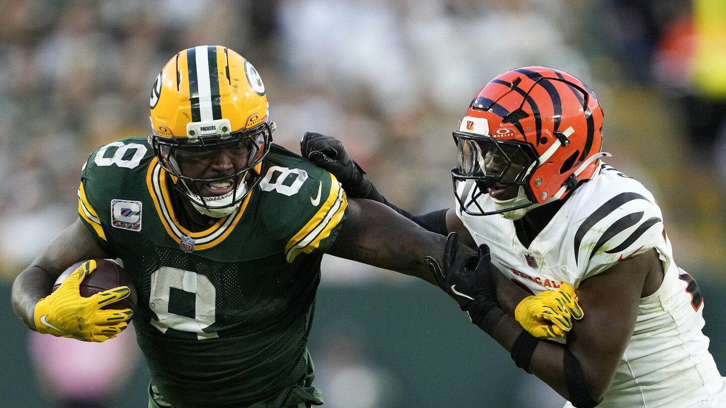 Josh Jacobs is a "true game-time decision"