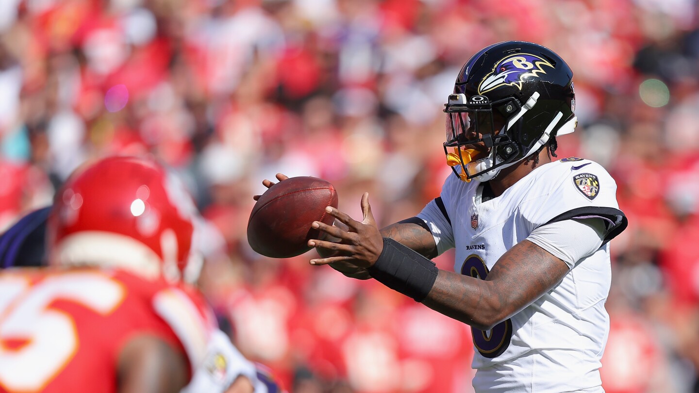 Lamar Jackson returns to Ravens practice on Wednesday