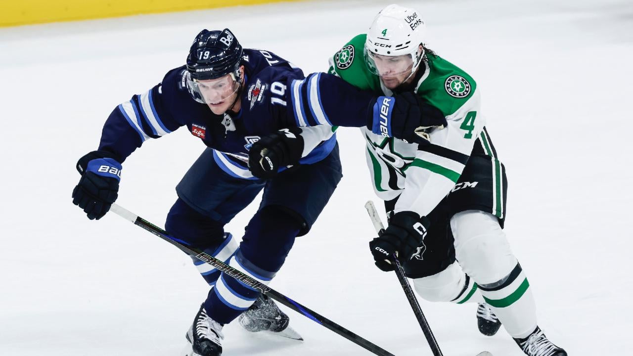 Connor's heroics, Toews' homecoming nearly deliver storybook night for Jets