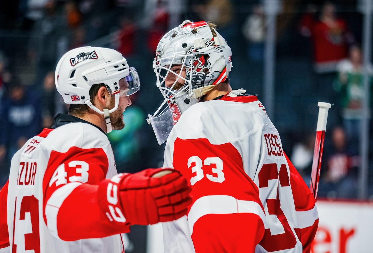 Sebastian Cossa’s shutout lifts Griffins to record-tying start