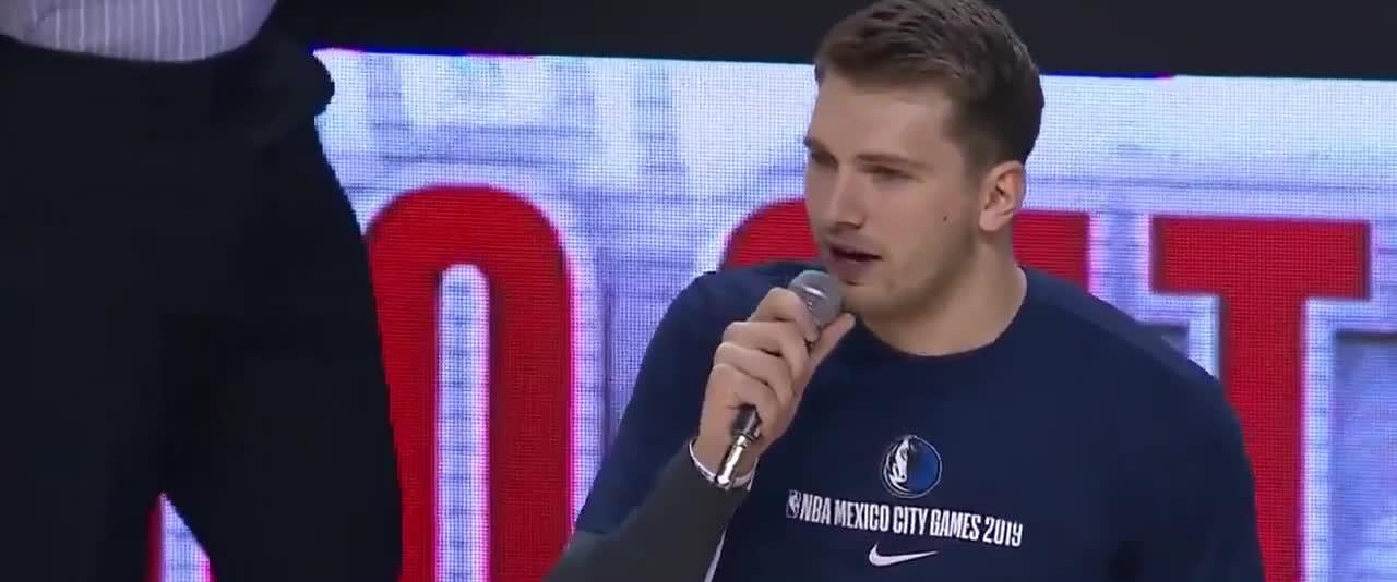 Luka Doncic and Blake Griffin address the Mexican crowd in Spanish