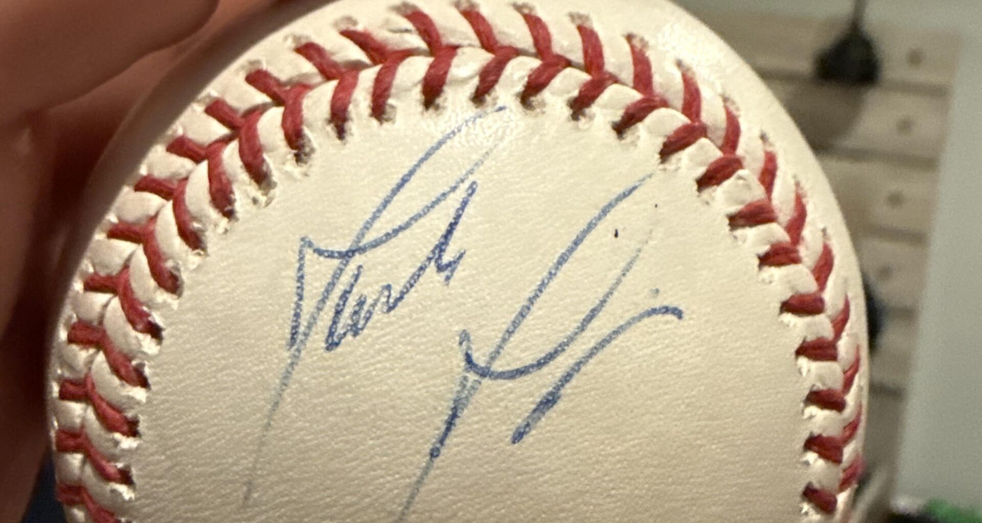 Anybody know this autograph?
