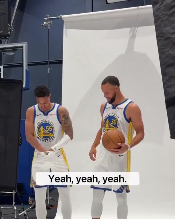 Warriors rookies want to take a picture with Steph but are too shy to ask