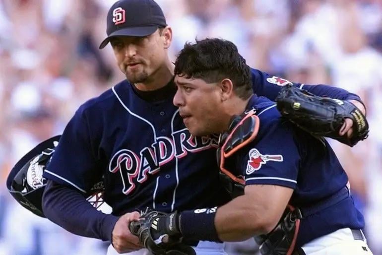 [Lin] Former Padres catcher and longtime broadcaster Carlos Hernández has shown interest in the team’s managerial job. The Padres began interviews Monday with bench coach Brian Esposito. Albert Pujols interviews Wednesday, with Ruben Niebla and Mark Loretta also in consideration.