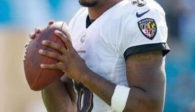 So this is why he’s always wearing the sheisty!