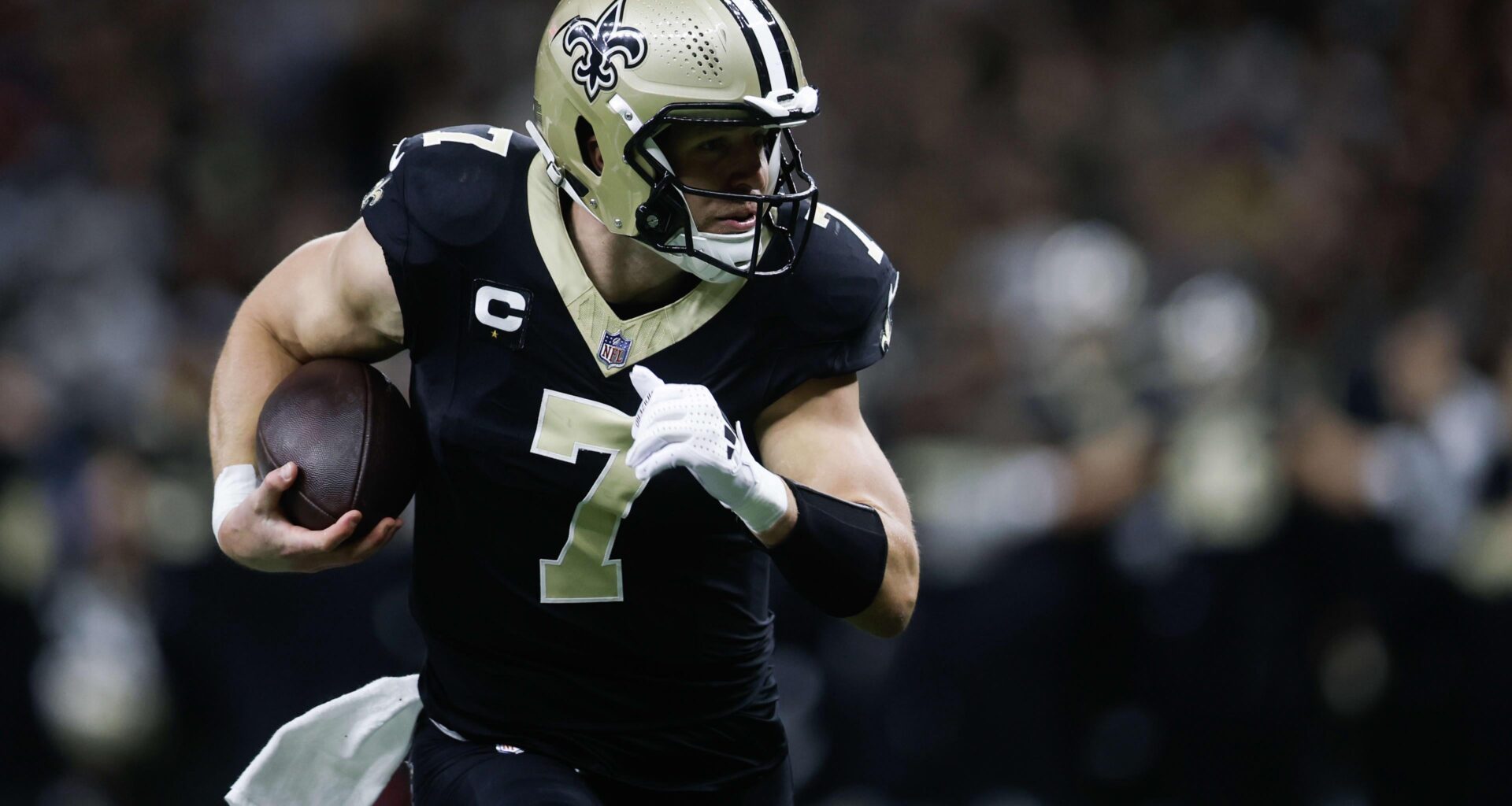 F*ck it, throw in Taysom for a couple more of throwing/RPO packages at point