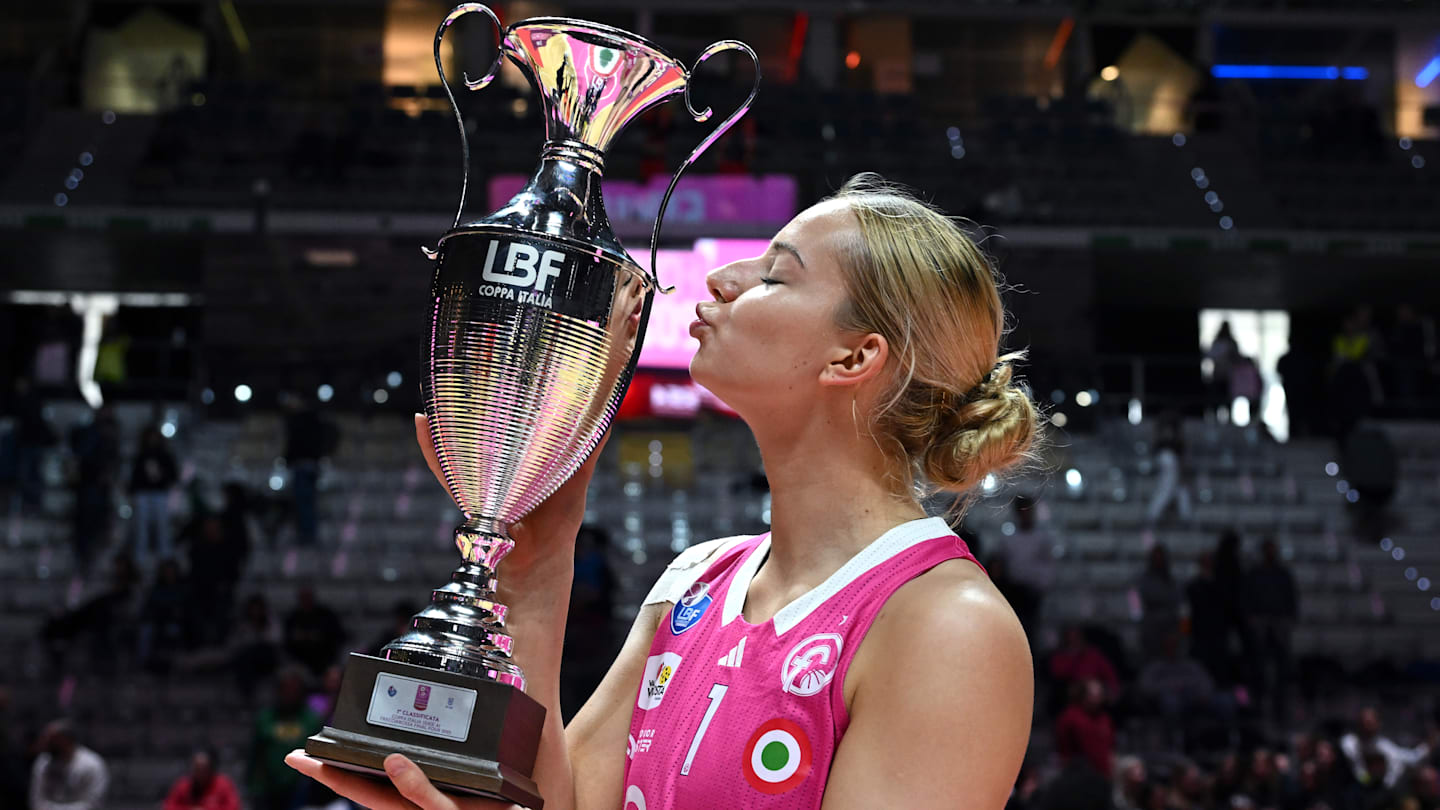 Ukana Reyer Venezia v Famila Schio - Frecciarossa Women Final Eight 2025