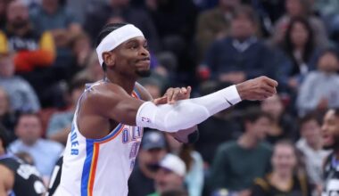 Shai is on pace to sit 48 4th Quarters this season🔥