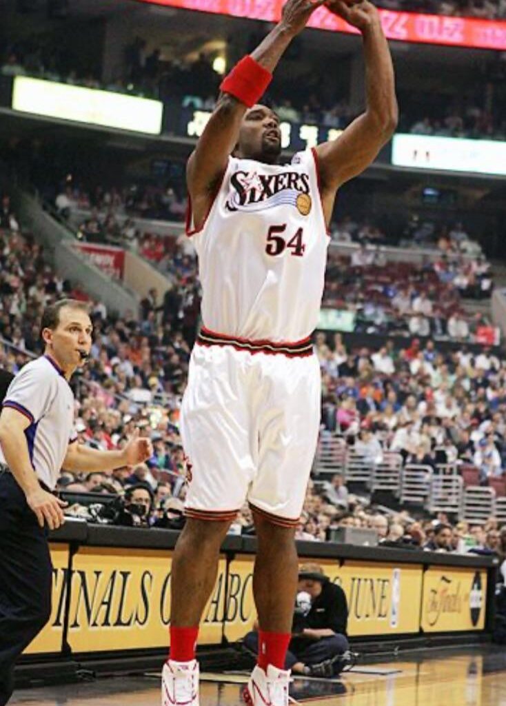 RIP Rodney Rogers. Came over as part of the trade to unload Big Dog Robinson and finished his career with the Sixers. 54 years young.