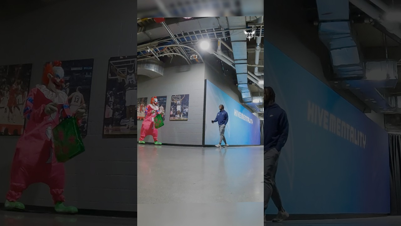 had to get the rooks this year😅 #charlottehornets #halloween #scareprank