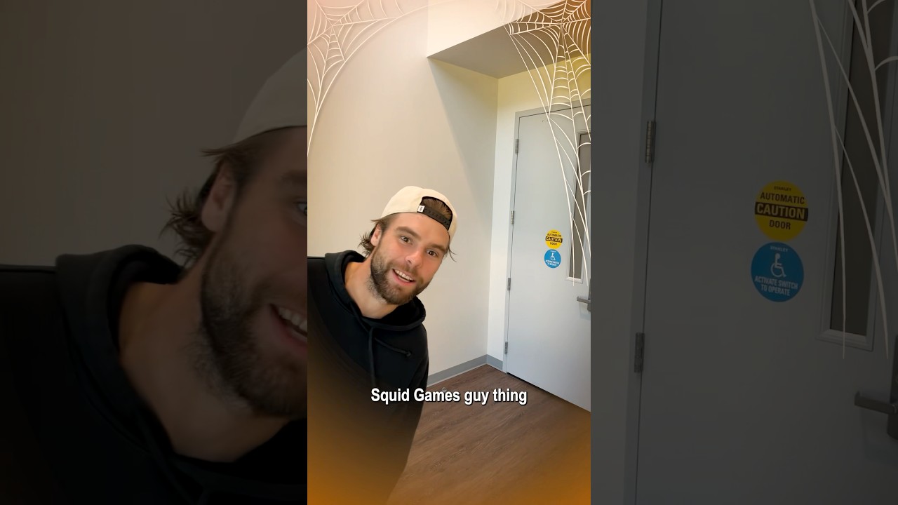 Who did it best?! #nhl #hockey #halloween #costume #lightning