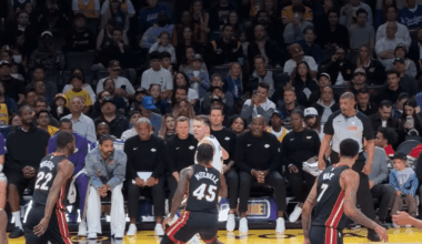 Pass to the corner to PJ or Klay 😢